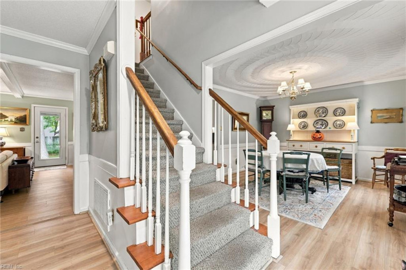 Photo 5 of 50 residential for sale in Chesapeake virginia
