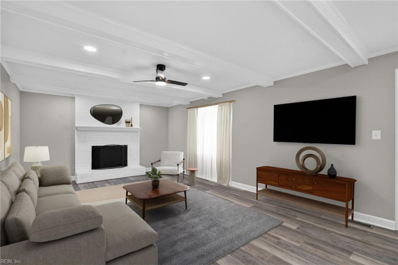 Photo 12 of 33 residential for sale in Virginia Beach virginia