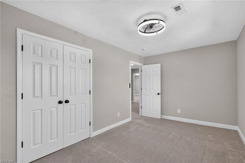 Photo 17 of 33 residential for sale in Virginia Beach virginia