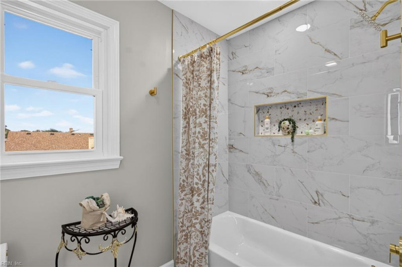 Photo 22 of 33 residential for sale in Virginia Beach virginia