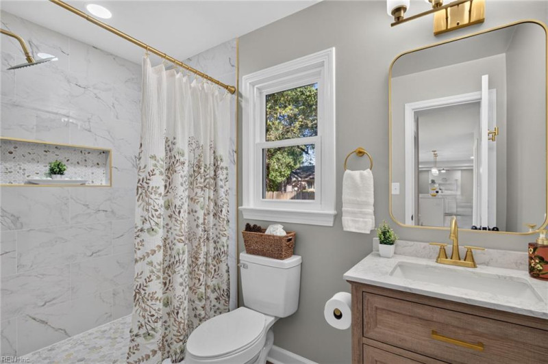 Photo 23 of 33 residential for sale in Virginia Beach virginia