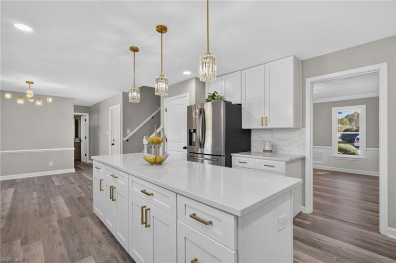 Photo 6 of 33 residential for sale in Virginia Beach virginia
