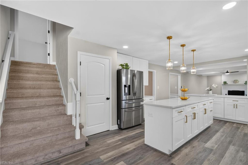 Photo 9 of 33 residential for sale in Virginia Beach virginia