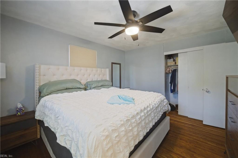 Photo 16 of 27 residential for sale in Norfolk virginia