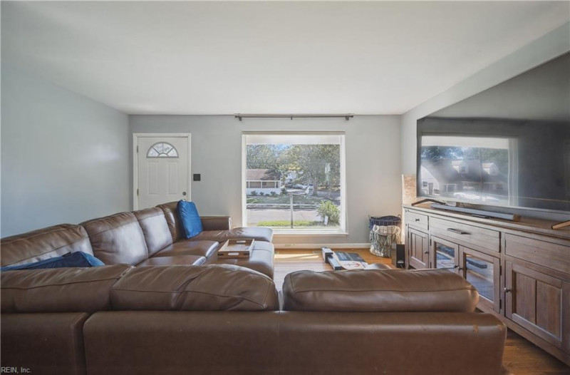 Photo 7 of 27 residential for sale in Norfolk virginia
