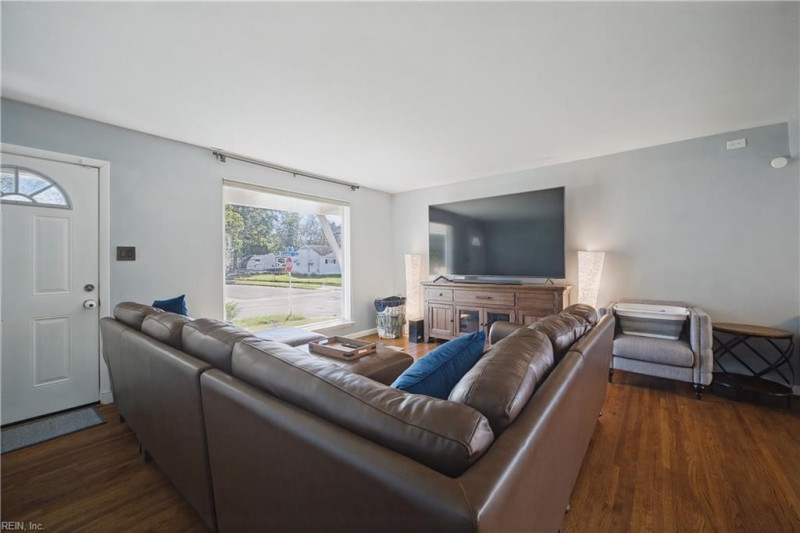 Photo 9 of 27 residential for sale in Norfolk virginia