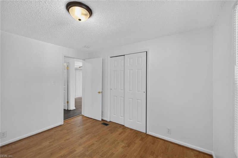 Photo 13 of 23 residential for sale in Virginia Beach virginia