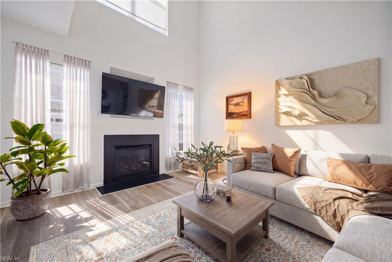Photo 11 of 41 residential for sale in Virginia Beach virginia