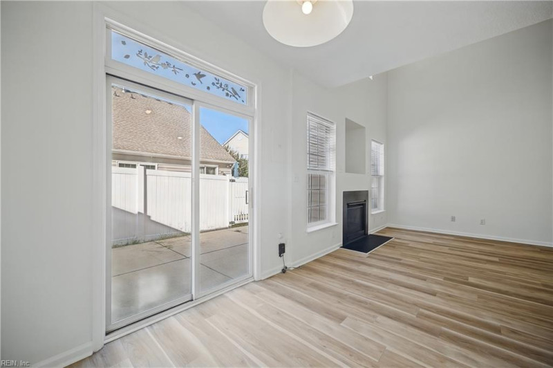 Photo 12 of 41 residential for sale in Virginia Beach virginia