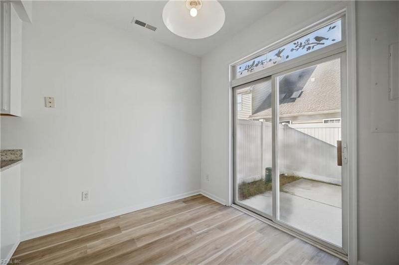Photo 14 of 41 residential for sale in Virginia Beach virginia