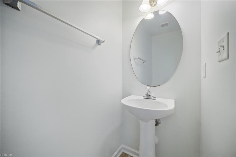 Photo 17 of 41 residential for sale in Virginia Beach virginia
