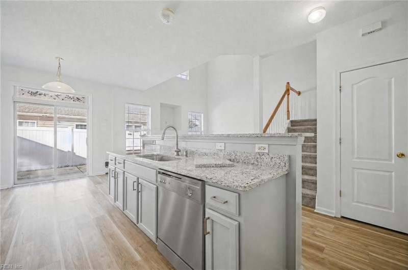 Photo 7 of 41 residential for sale in Virginia Beach virginia