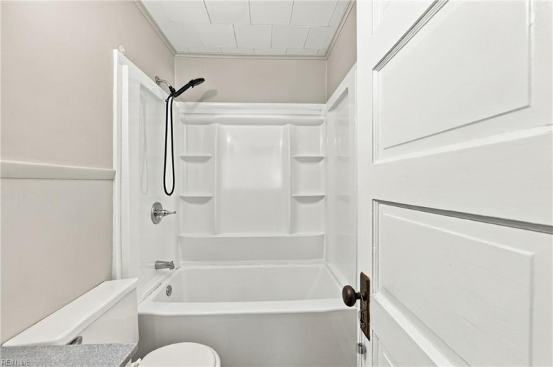 Photo 13 of 32 residential for sale in Elizabeth City virginia