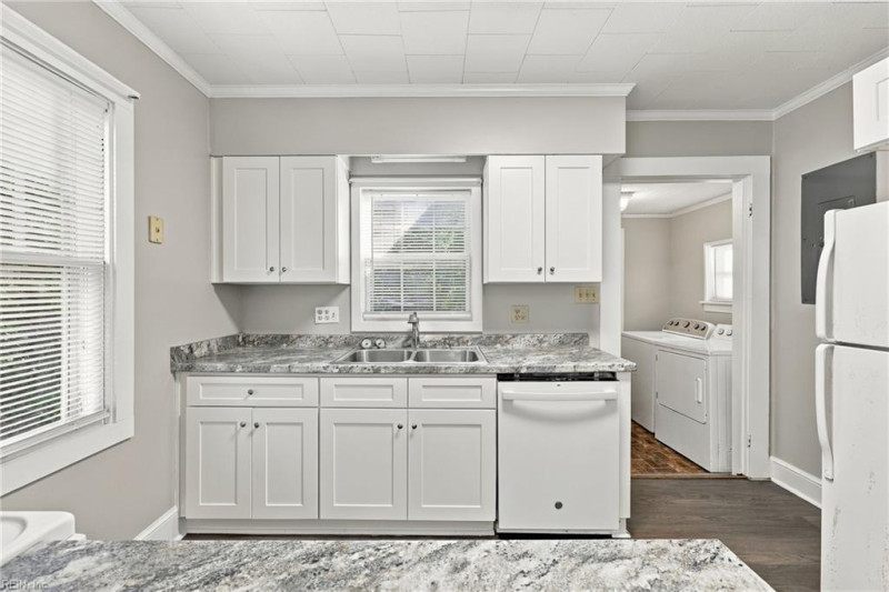 Photo 21 of 32 residential for sale in Elizabeth City virginia