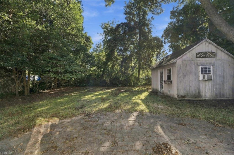 Photo 28 of 32 residential for sale in Elizabeth City virginia