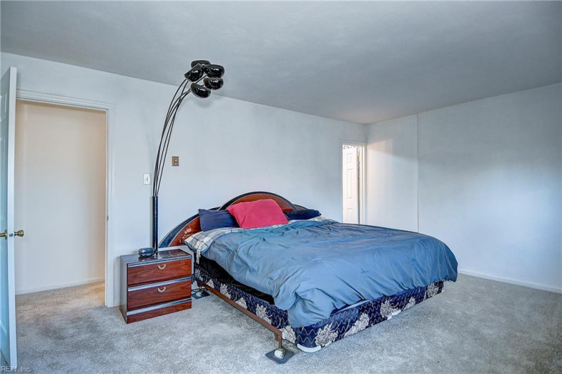 Photo 25 of 48 residential for sale in Virginia Beach virginia