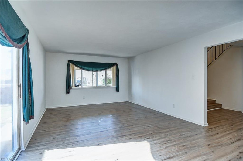Photo 5 of 48 residential for sale in Virginia Beach virginia