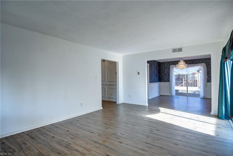 Photo 6 of 48 residential for sale in Virginia Beach virginia