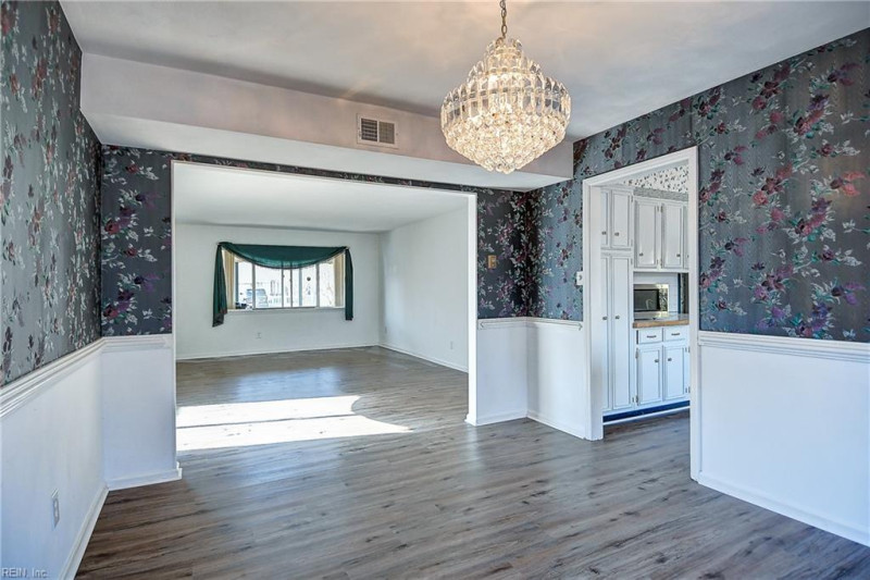Photo 9 of 48 residential for sale in Virginia Beach virginia