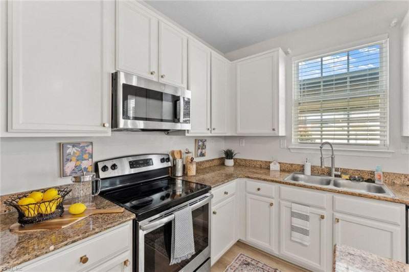 Photo 9 of 50 residential for sale in Elizabeth City virginia