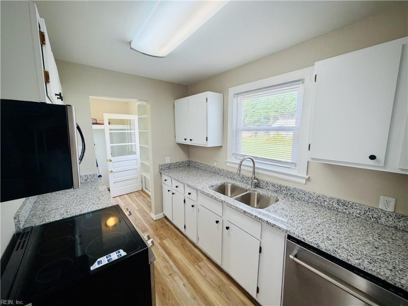 Photo 4 of 12 residential for sale in Newport News virginia Photo 4 of 12 residential for sale in Newport News virginia