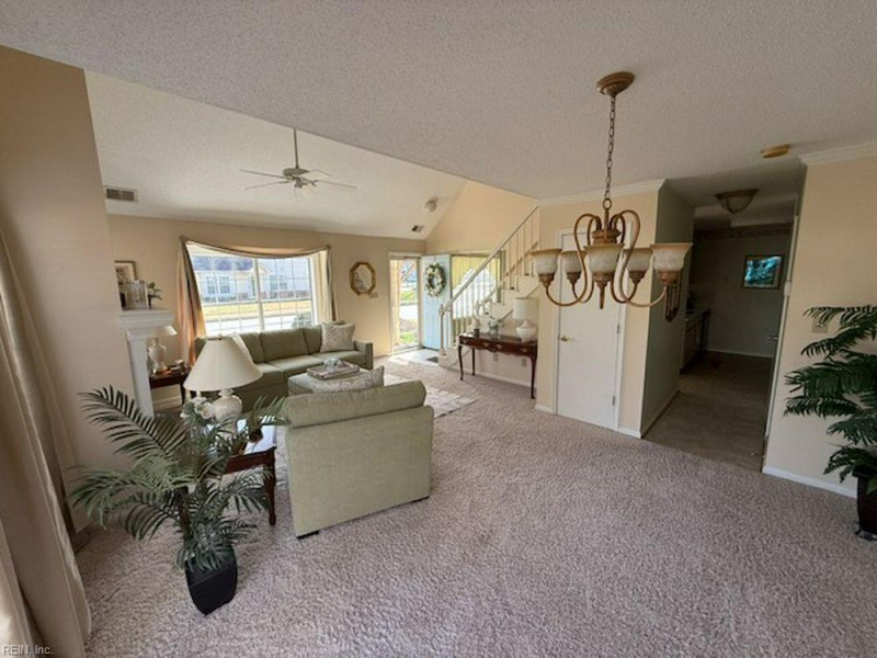 Photo 11 of 17 residential for sale in Chesapeake virginia Photo 11 of 17 residential for sale in Chesapeake virginia