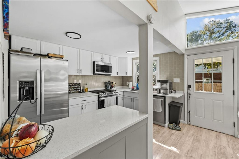 Photo 19 of 42 residential for sale in Newport News virginia