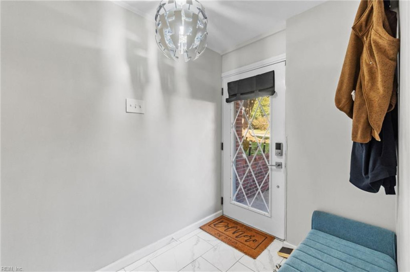 Photo 6 of 42 residential for sale in Newport News virginia