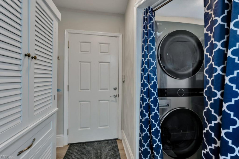 Photo 13 of 28 residential for sale in Norfolk virginia