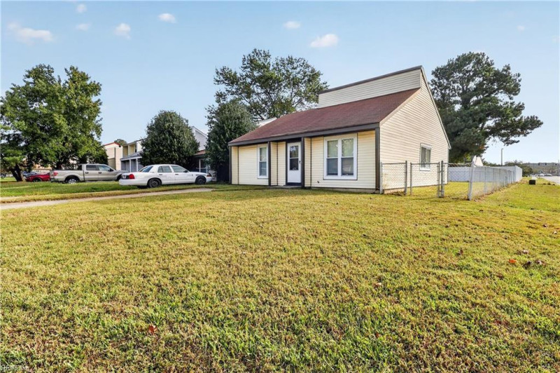 Photo 3 of 38 residential for sale in Portsmouth virginia Photo 3 of 38 residential for sale in Portsmouth virginia