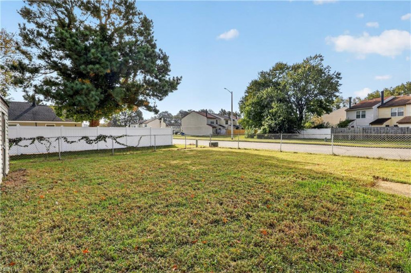 Photo 35 of 38 residential for sale in Portsmouth virginia Photo 35 of 38 residential for sale in Portsmouth virginia