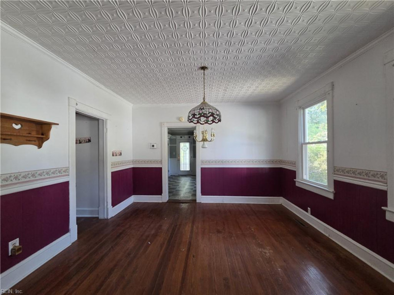 Photo 10 of 42 residential for sale in Hampton virginia