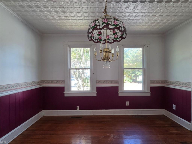 Photo 12 of 42 residential for sale in Hampton virginia