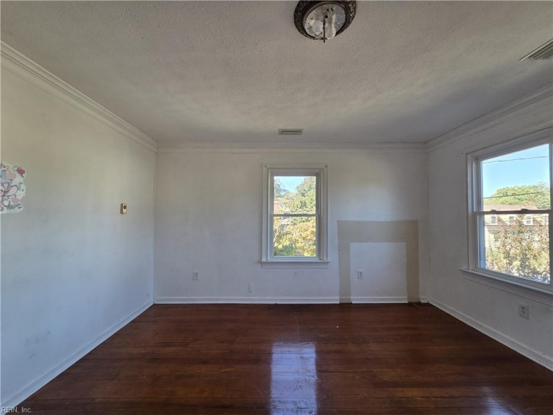 Photo 29 of 42 residential for sale in Hampton virginia