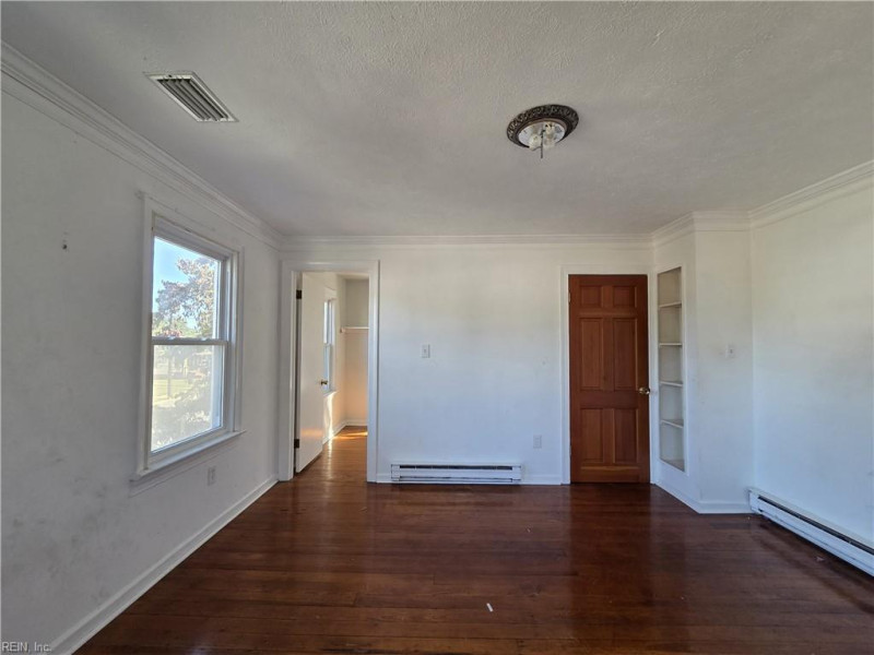 Photo 30 of 42 residential for sale in Hampton virginia