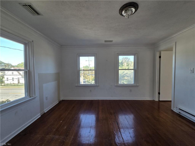 Photo 31 of 42 residential for sale in Hampton virginia