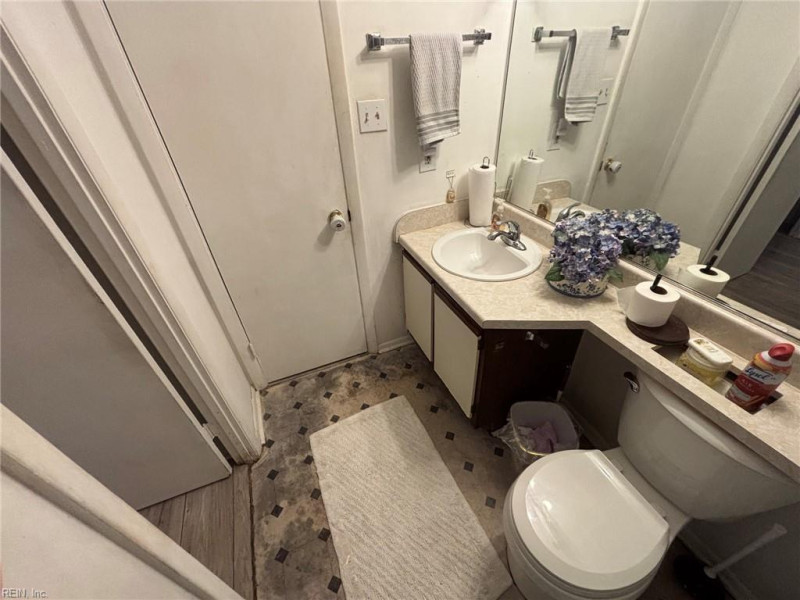 Photo 18 of 29 residential for sale in Virginia Beach virginia