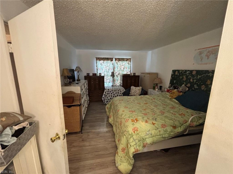 Photo 25 of 29 residential for sale in Virginia Beach virginia