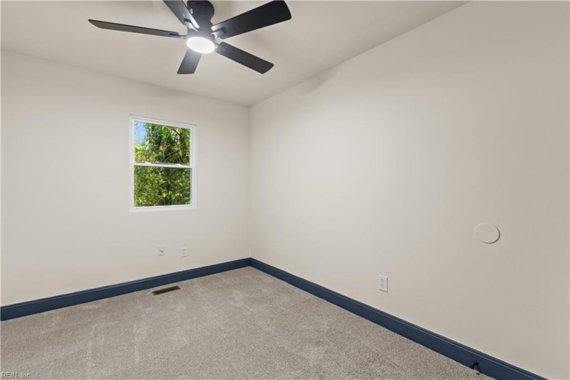 Photo 14 of 25 residential for sale in Hampton virginia