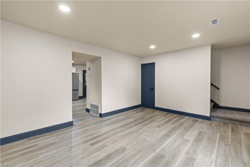 Photo 6 of 25 residential for sale in Hampton virginia