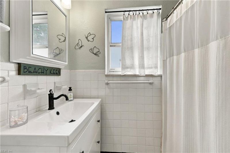 Photo 31 of 35 residential for sale in Norfolk virginia Photo 31 of 35 residential for sale in Norfolk virginia