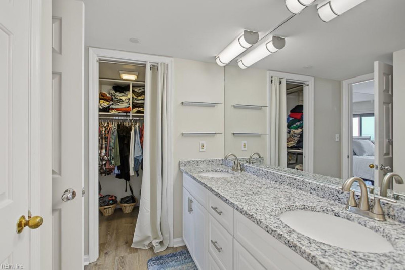 Photo 25 of 37 residential for sale in Newport News virginia