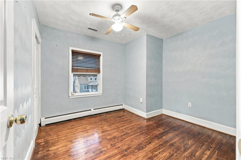 Photo 31 of 50 residential for sale in Norfolk virginia Photo 31 of 50 residential for sale in Norfolk virginia
