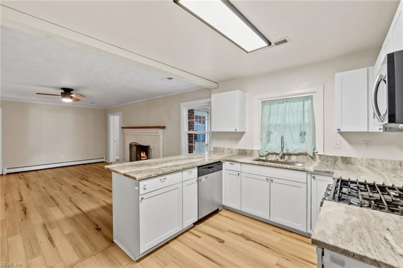Photo 10 of 49 residential for sale in Portsmouth virginia Photo 10 of 49 residential for sale in Portsmouth virginia