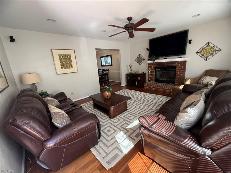 Photo 34 of 48 residential for sale in Chesapeake virginia Photo 34 of 48 residential for sale in Chesapeake virginia