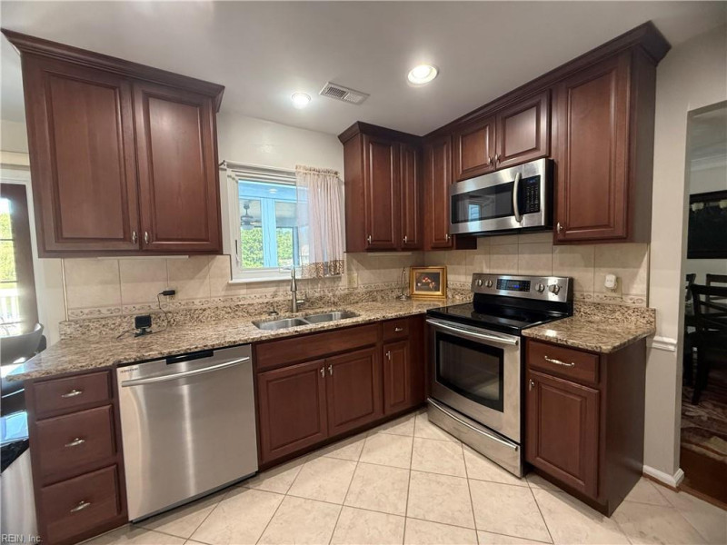 Photo 37 of 48 residential for sale in Chesapeake virginia Photo 37 of 48 residential for sale in Chesapeake virginia
