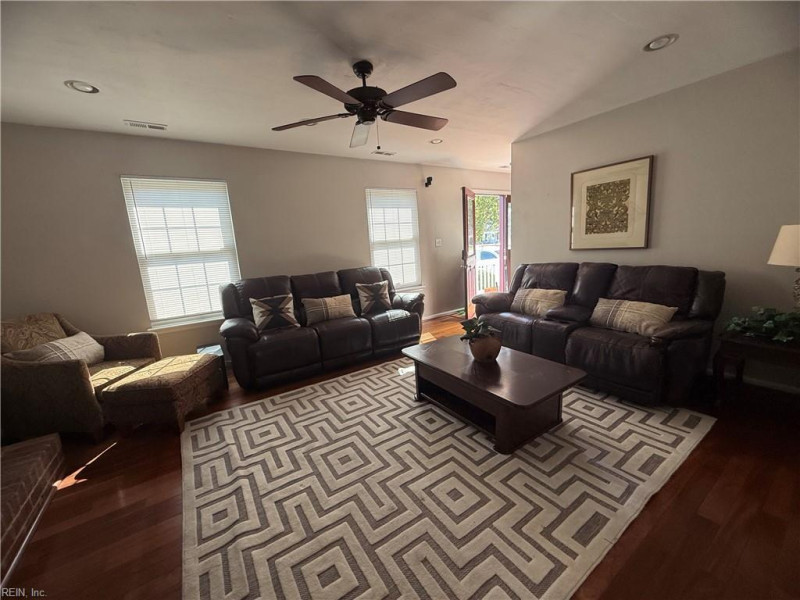 Photo 6 of 48 residential for sale in Chesapeake virginia Photo 6 of 48 residential for sale in Chesapeake virginia