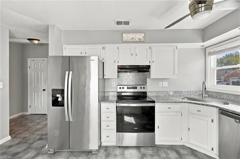 Photo 4 of 30 residential for sale in Virginia Beach virginia Photo 4 of 30 residential for sale in Virginia Beach virginia