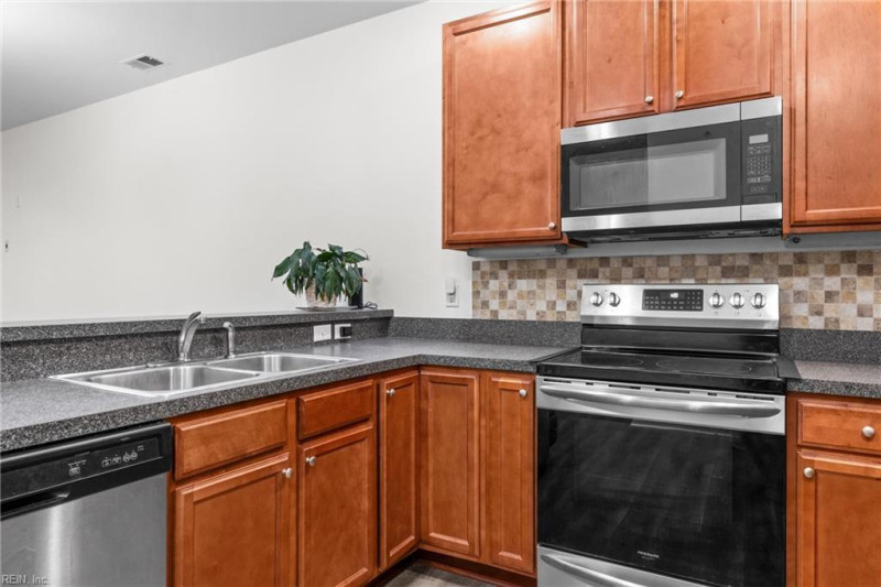 Photo 7 of 17 residential for sale in Virginia Beach virginia Photo 7 of 17 residential for sale in Virginia Beach virginia