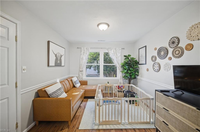 Photo 11 of 50 residential for sale in Virginia Beach virginia